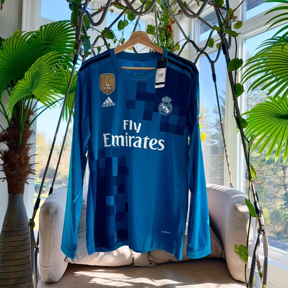 Inspired Real Madrid 2017-2018 - Ronaldo CR7 #7 Final Jersey Retro Football - Picture 3 of 6